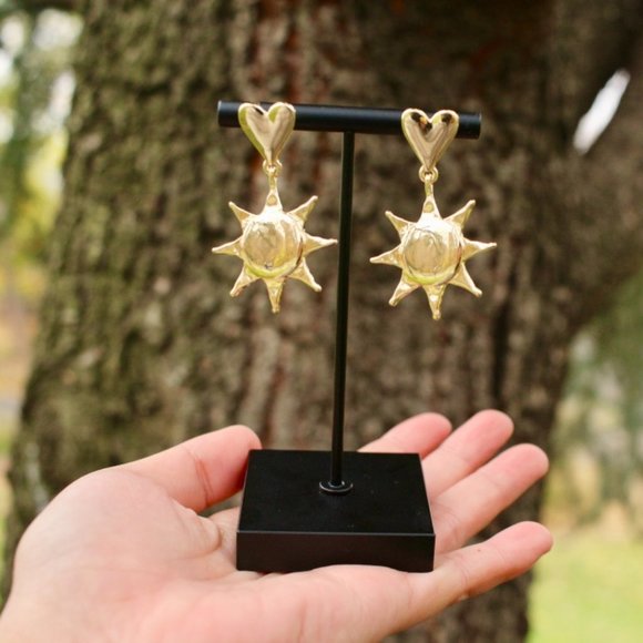 New Anthropologie Gold Heart Sun Drop Earrings - Picture 8 of 9